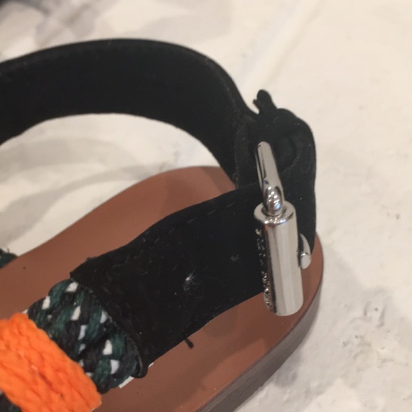 POM POM BUNGEE CORD SANDAL - Picture 10 of 12